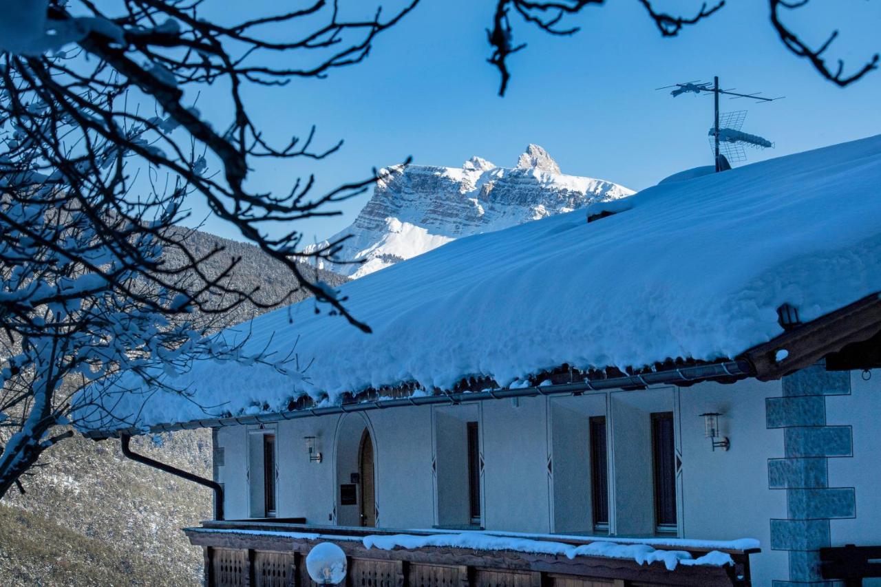 Апартаменты Chalet Alpina Ортизеи Экстерьер фото